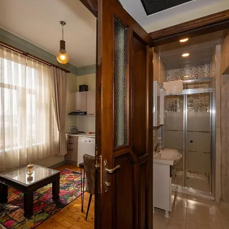 O'pera Okanli Istambul