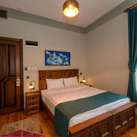 O'pera Okanli Lejlighedshotel