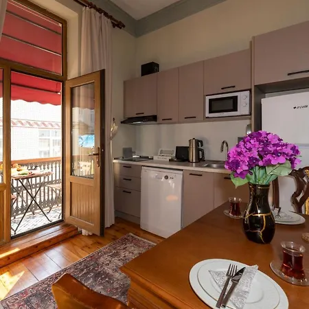 O'pera Okanli Istanbul