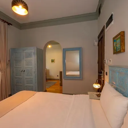 Lejlighedshotel O'pera Okanli 5*