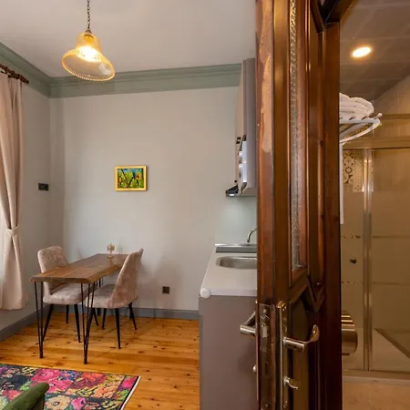 O'pera Okanli Istanbul