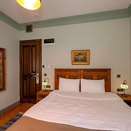 Apart Otel O'pera Okanlı 4*