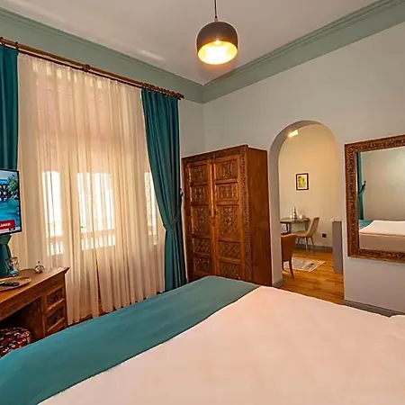 Apart Otel O'pera Okanlı