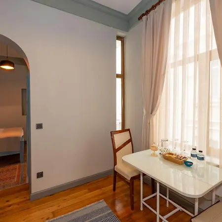 O'pera Okanli 4*