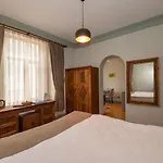 O'pera Okanli Hotel apartamentowy